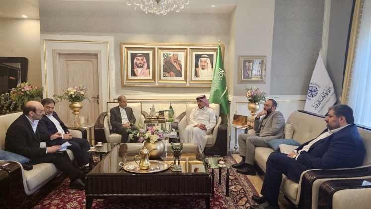 دیدار سفیر عربستان و مدیرعامل کانون جهانگردی و اتومبیلرانی 