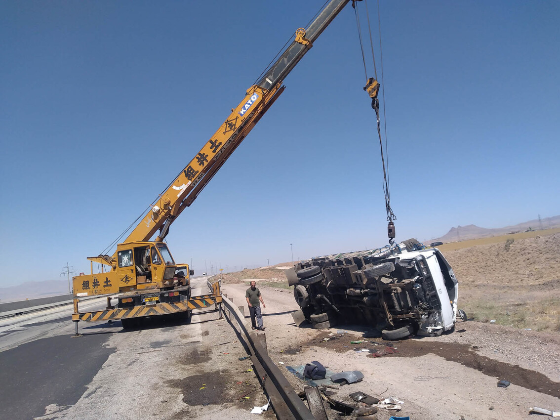 تصادف زنجیره ای محور خنداب 
