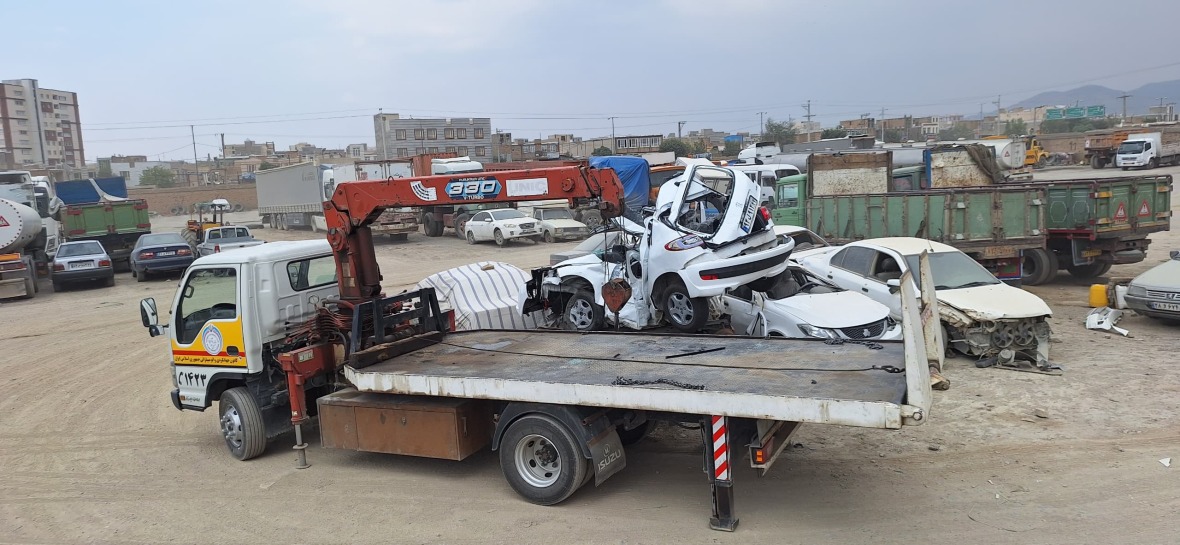 امداد خودرو شبانه روزی اراک 